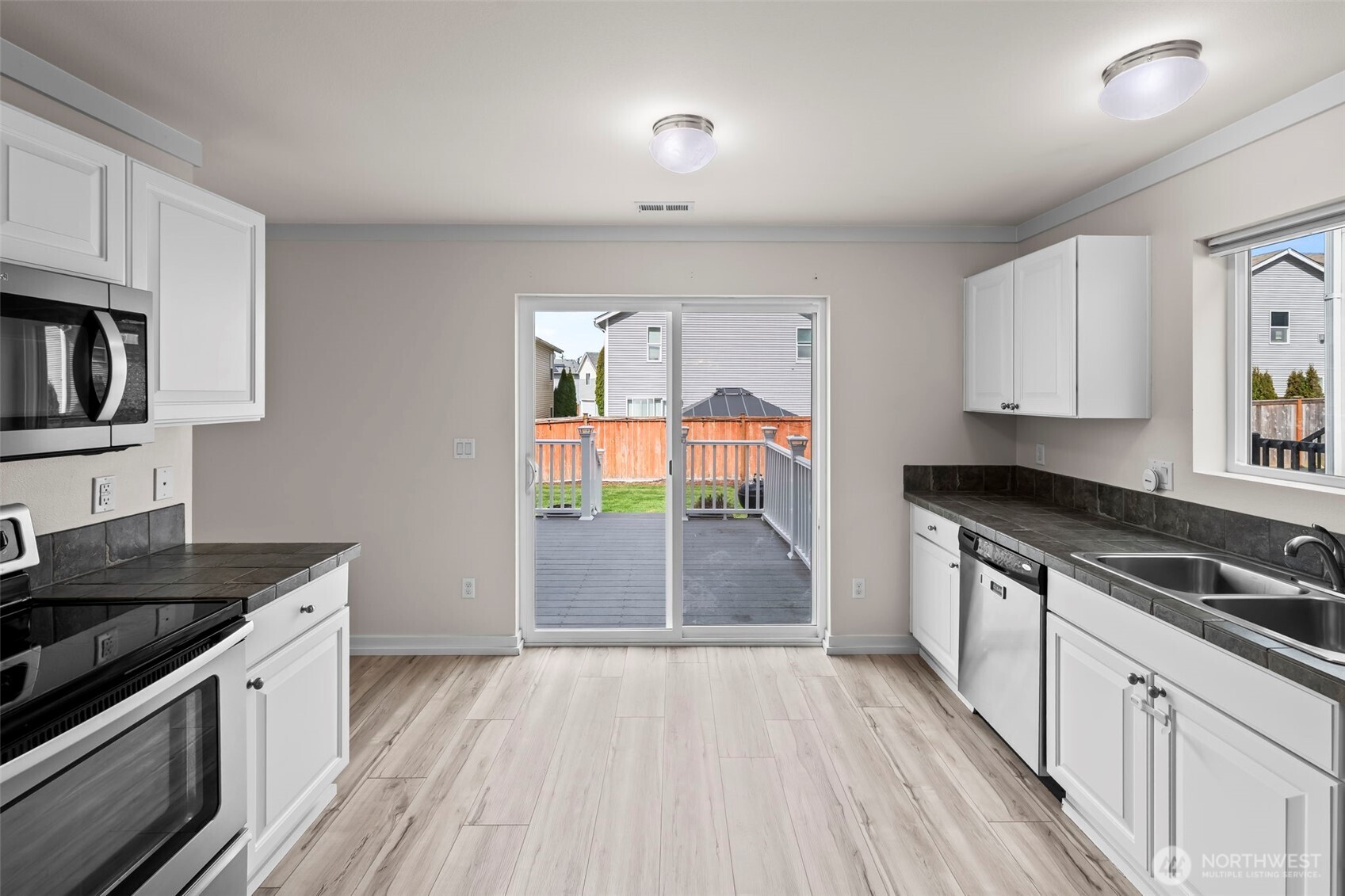 2249 SW Siskin Circle , Port Orchard, WA 98367