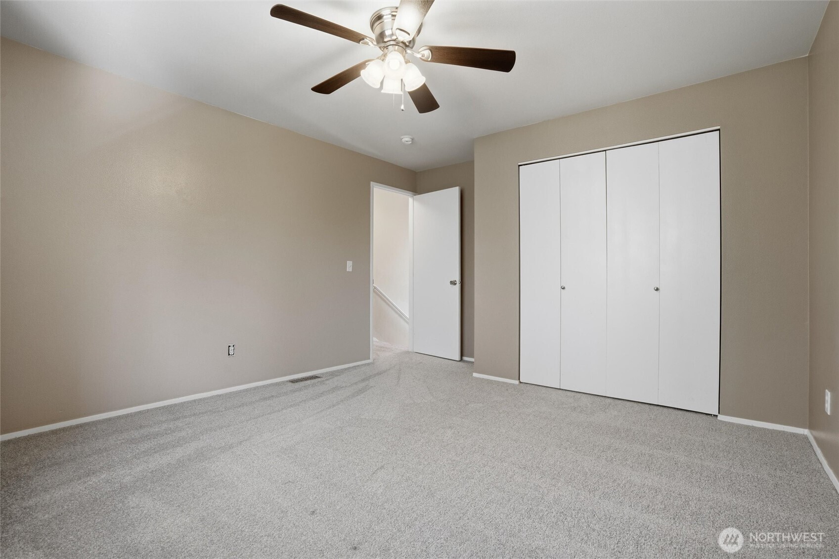 2977 Sprague Street , Port Orchard, WA 98366