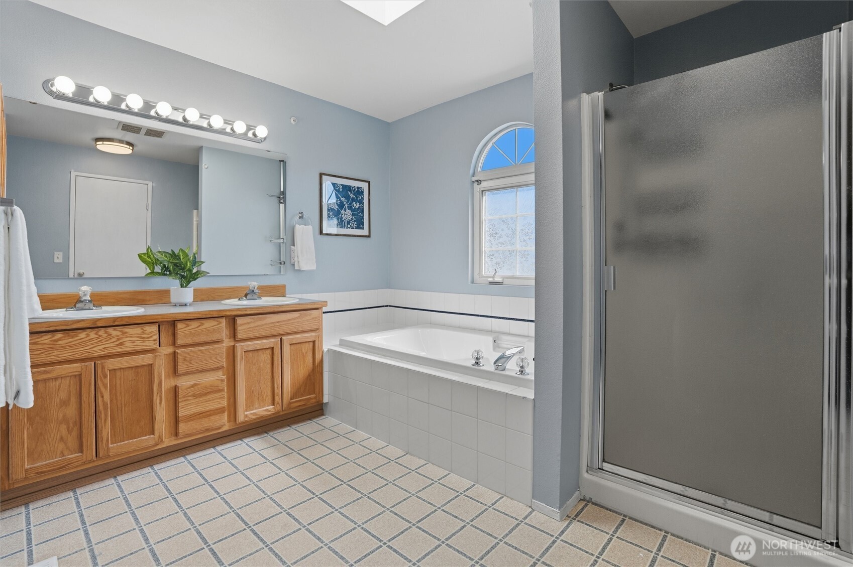 2977 Sprague Street , Port Orchard, WA 98366