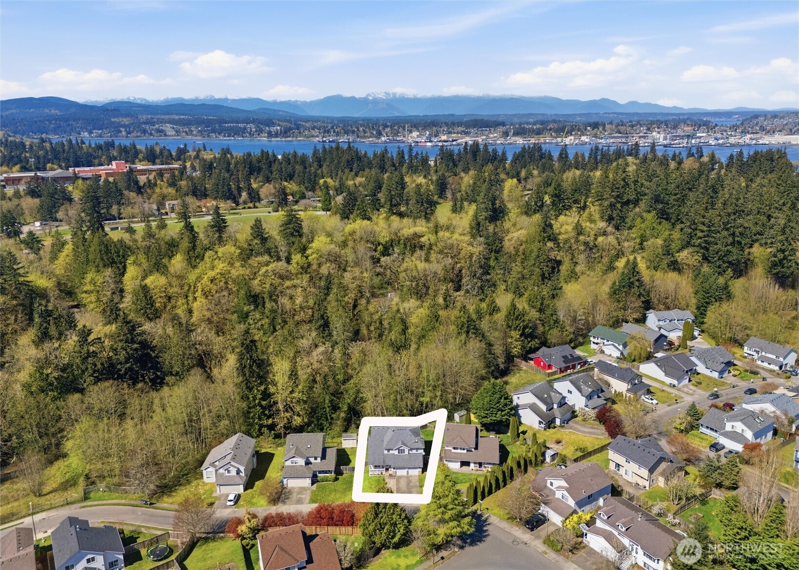 2977 Sprague Street , Port Orchard, WA 98366