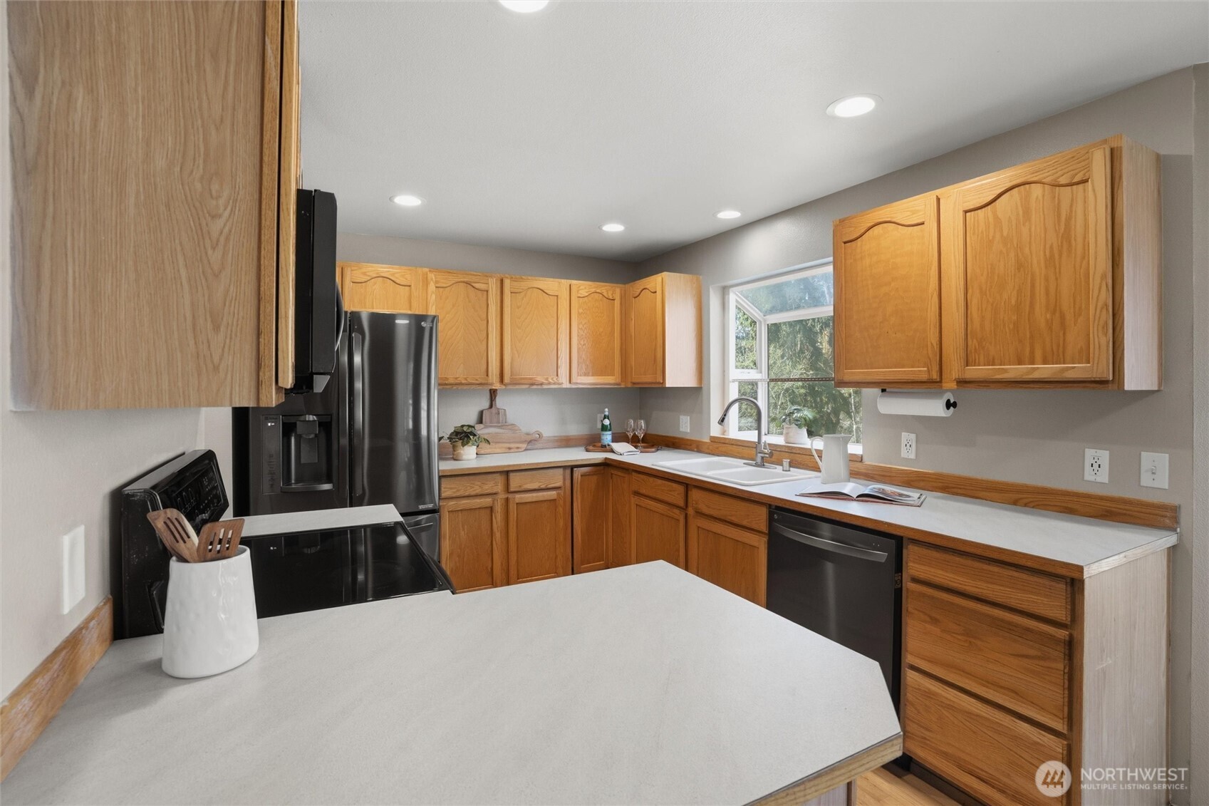 2977 Sprague Street , Port Orchard, WA 98366