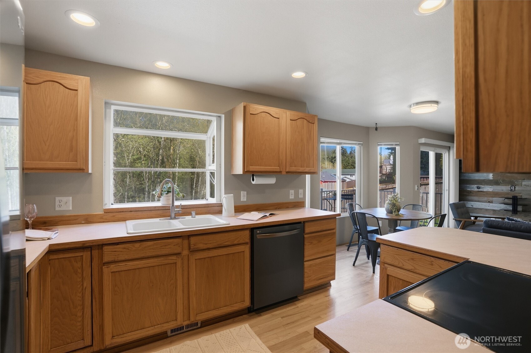 2977 Sprague Street , Port Orchard, WA 98366