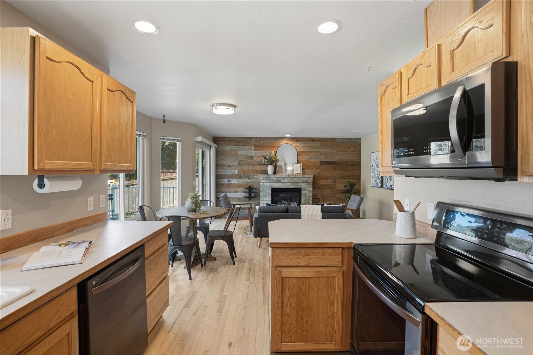 2977 Sprague Street , Port Orchard, WA 98366