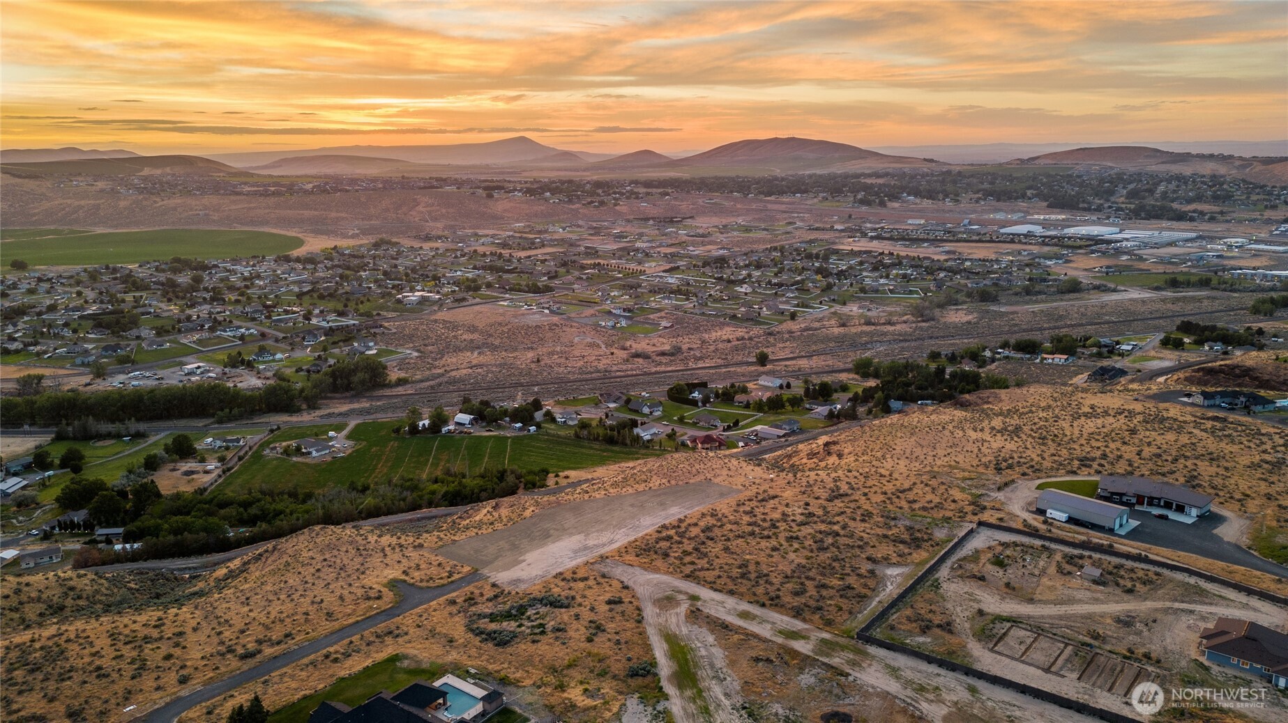 108003 E 245 Pr SE , Kennewick, WA 99338