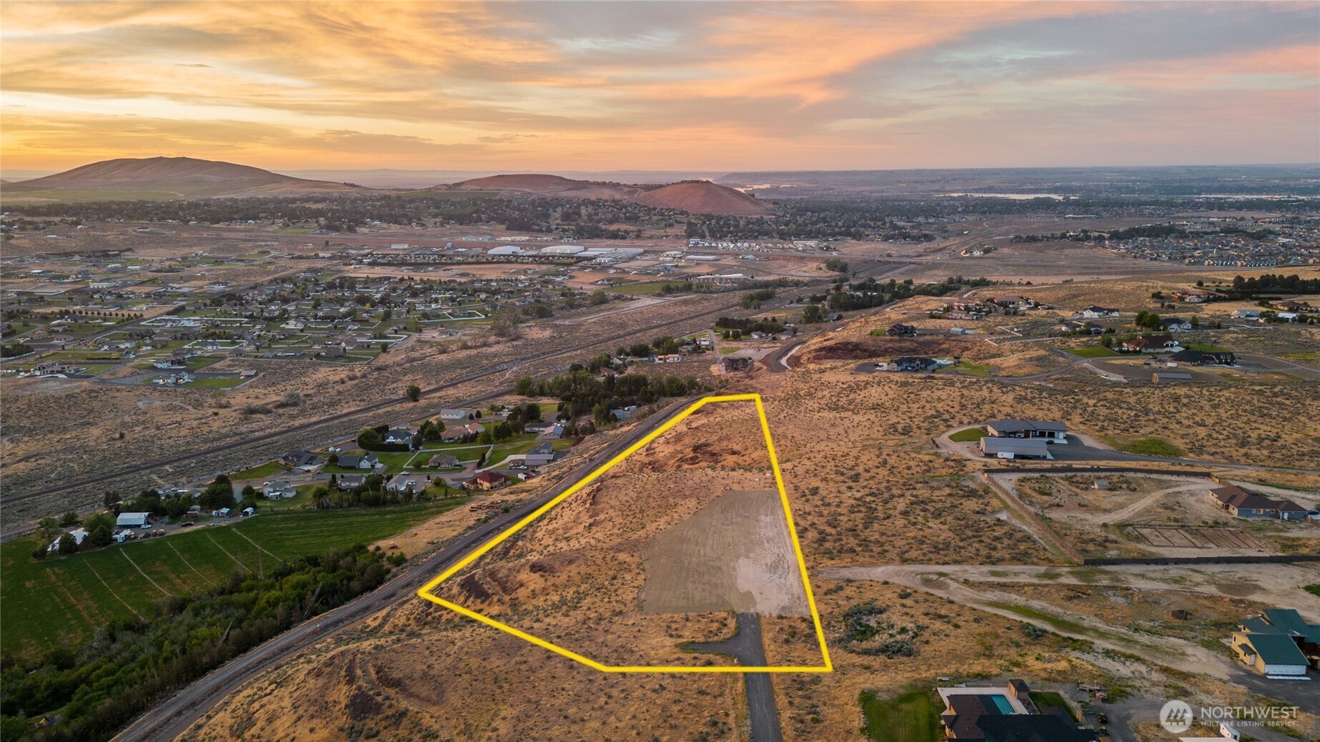 108003 E 245 Pr SE , Kennewick, WA 99338