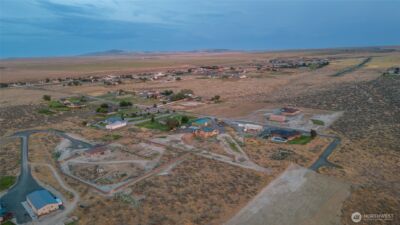 108003 E 245 Pr SE , Kennewick, WA 99338 - Photo 2