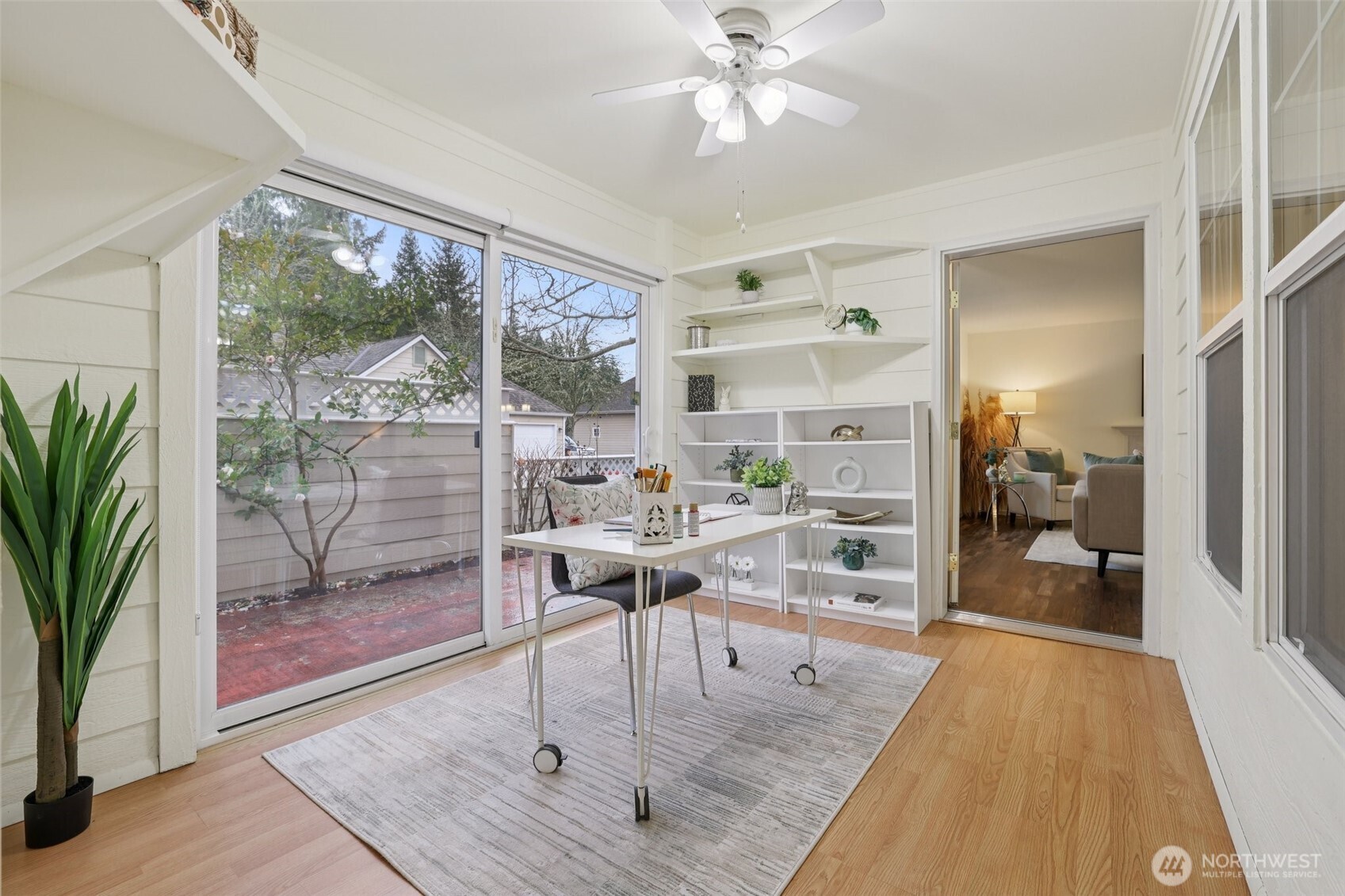 4133 224th Lane SE #103, Issaquah, WA 98029
