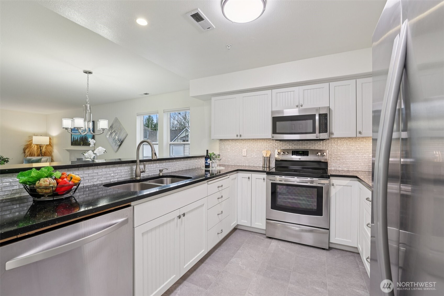 4133 224th Lane SE #103, Issaquah, WA 98029
