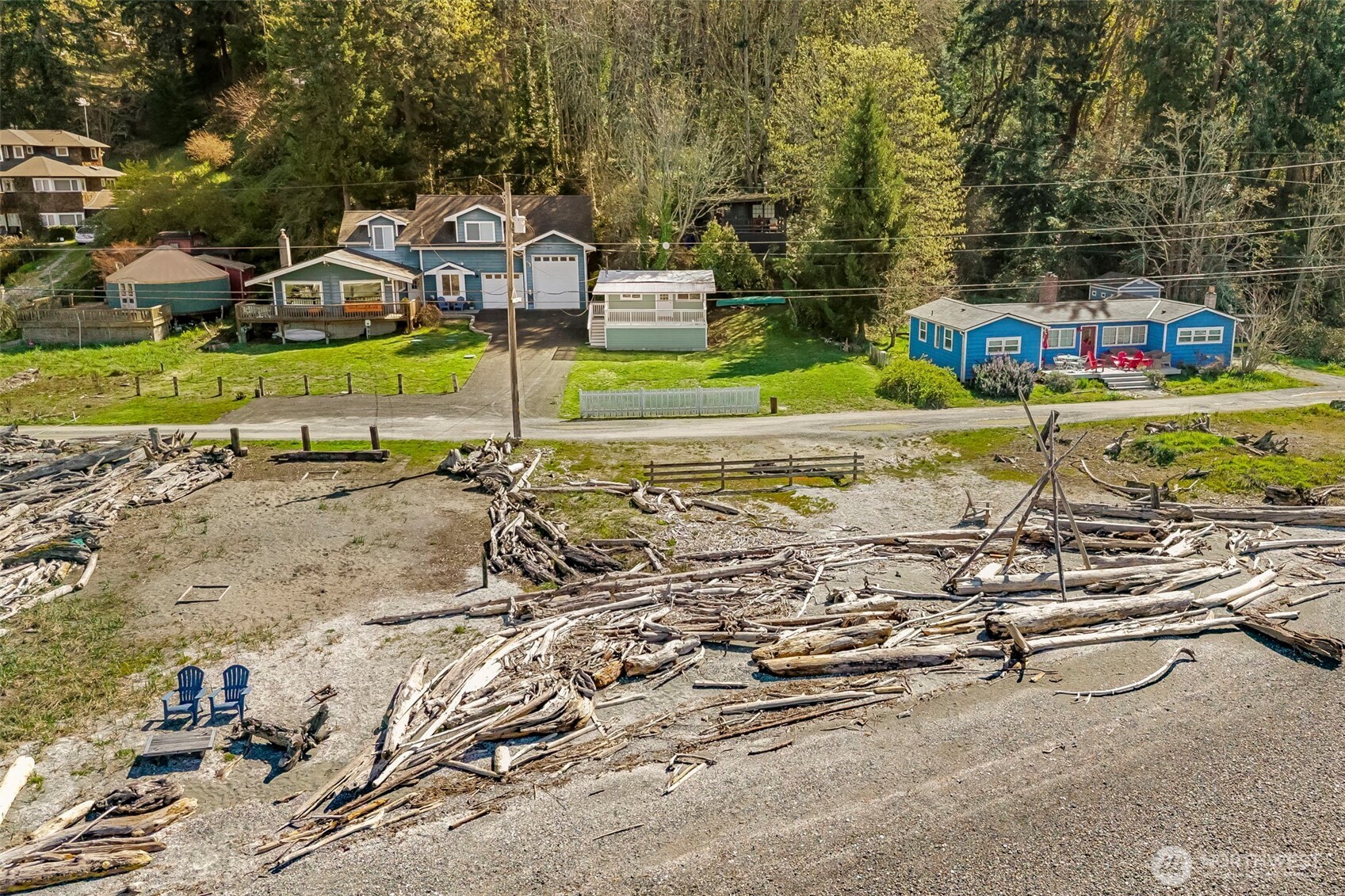 27830 Manzanita Beach Road SW, Vashon, WA 98070
