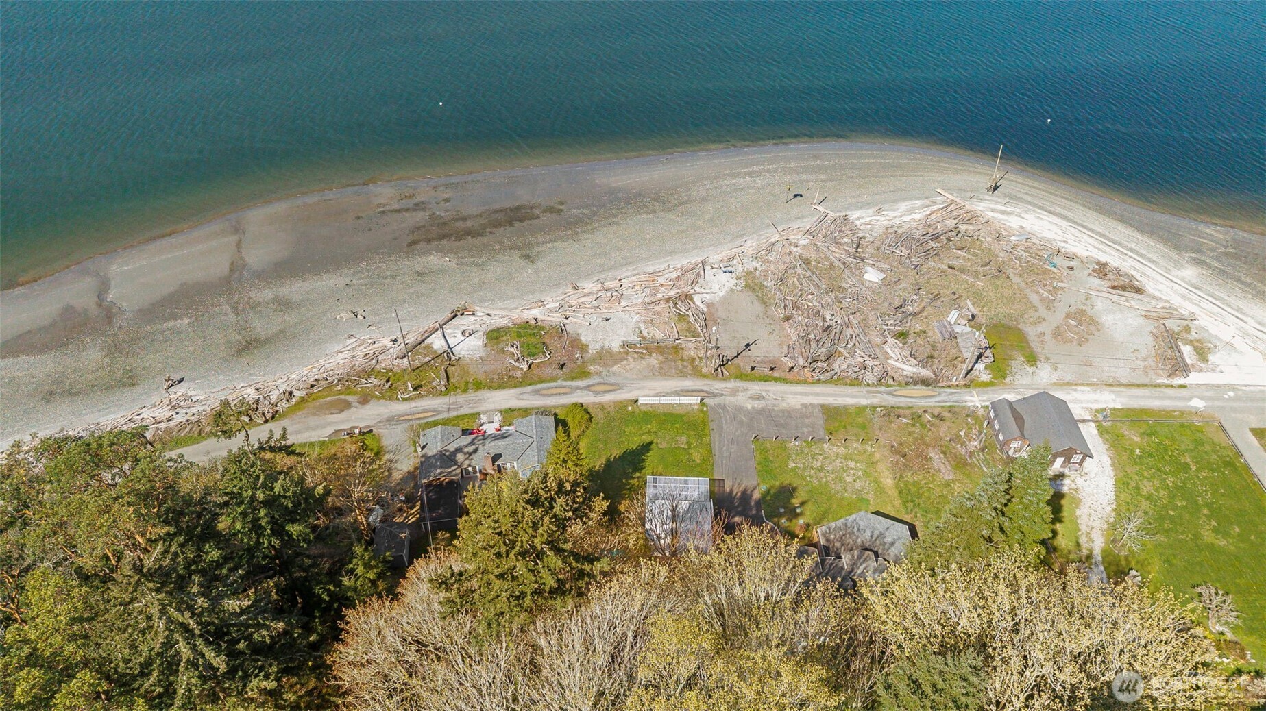 27830 Manzanita Beach Road SW, Vashon, WA 98070