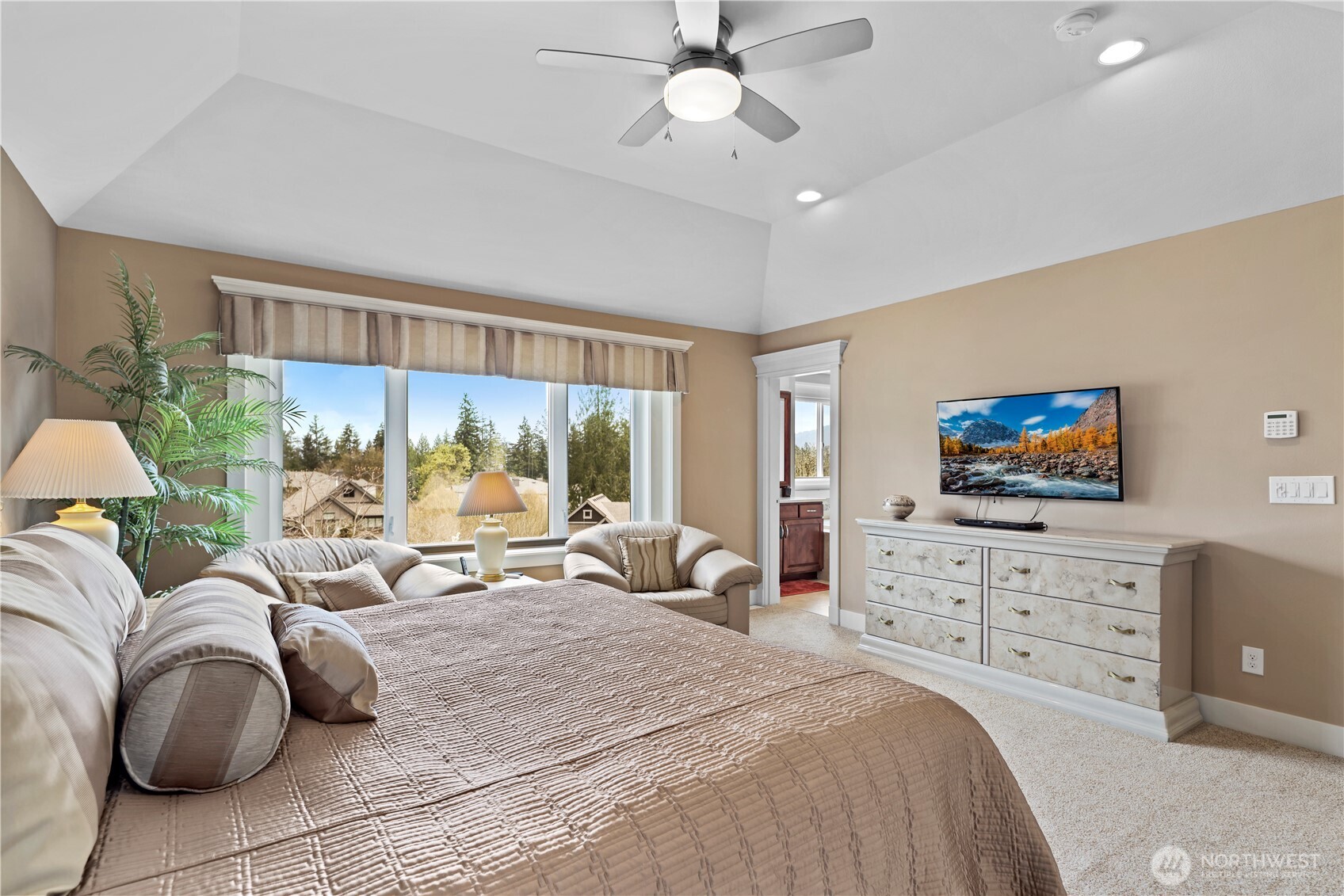 2262 NW Fall Line Lane , Issaquah, WA 98027