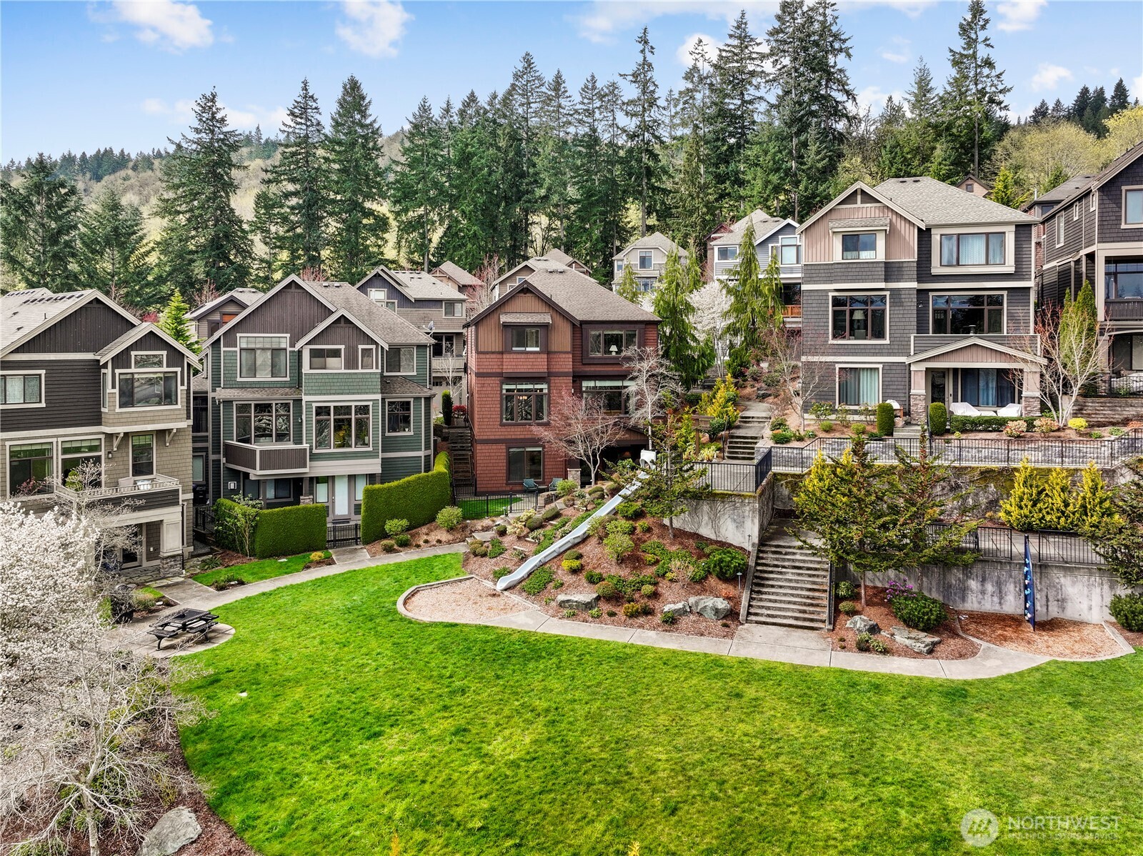 2262 NW Fall Line Lane , Issaquah, WA 98027