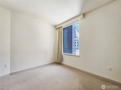 10610 NE 9th Place #1000, Bellevue, WA 98004 - Photo 11