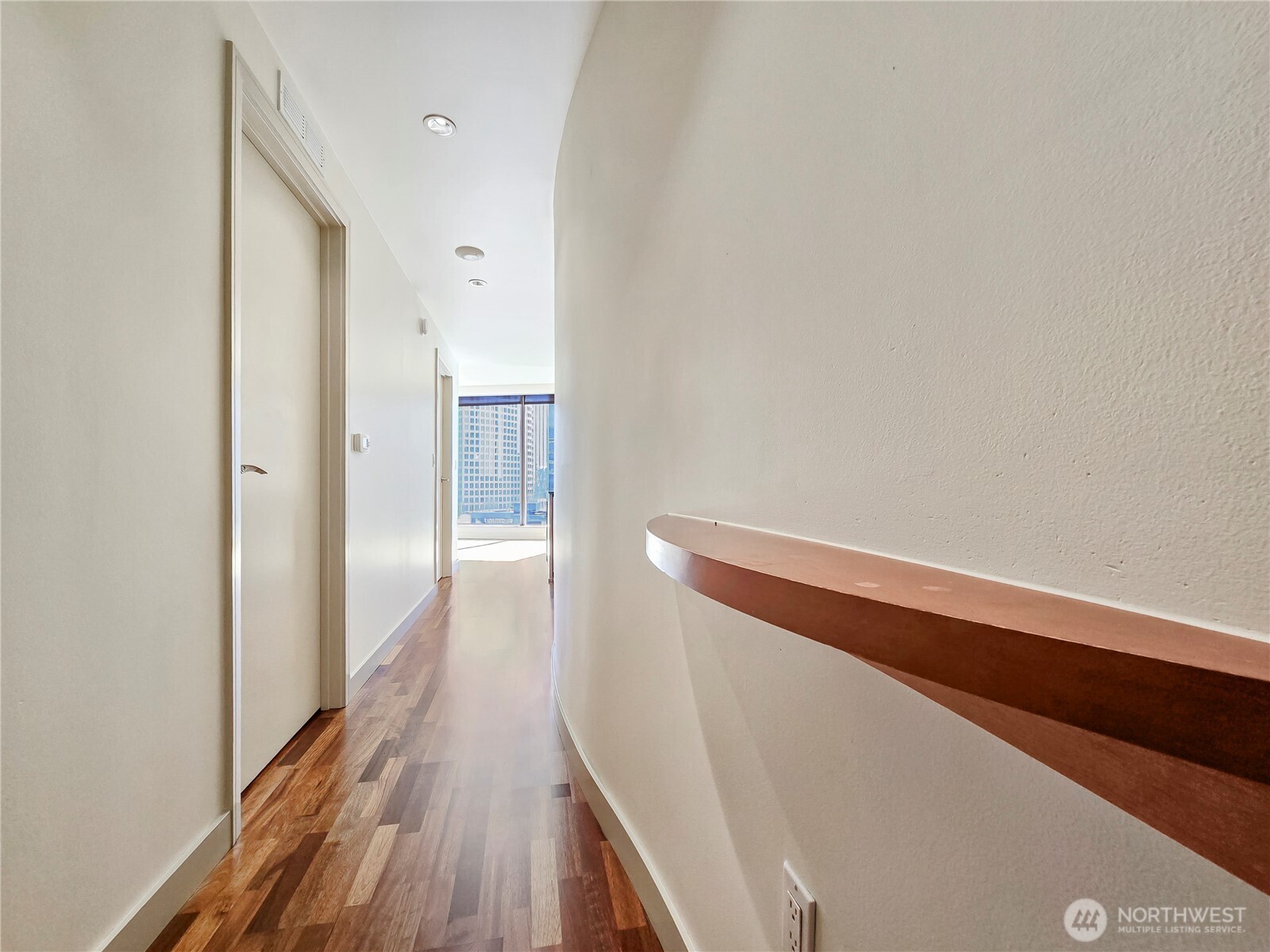 10610 NE 9th Place #1000, Bellevue, WA 98004
