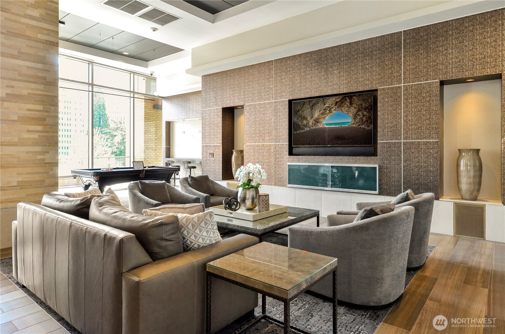 10610 NE 9th Place #1000, Bellevue, WA 98004