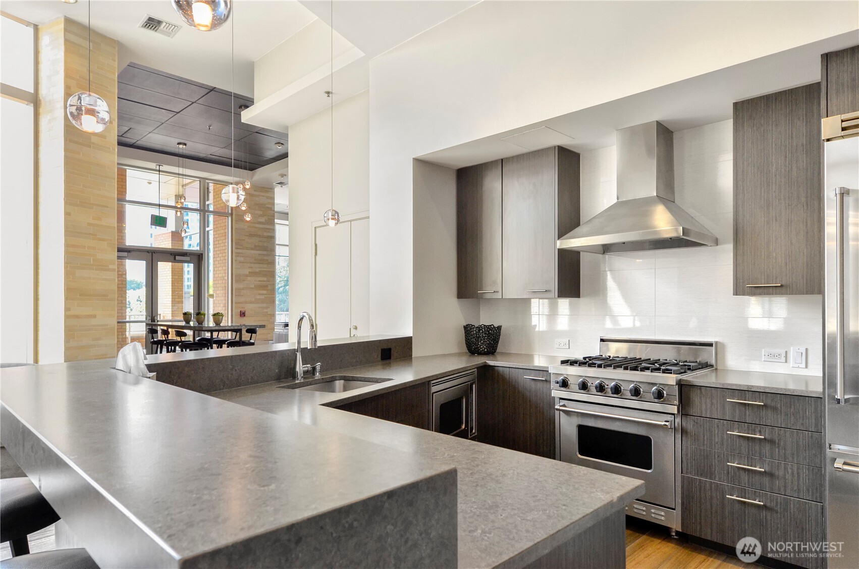 10610 NE 9th Place #1000, Bellevue, WA 98004