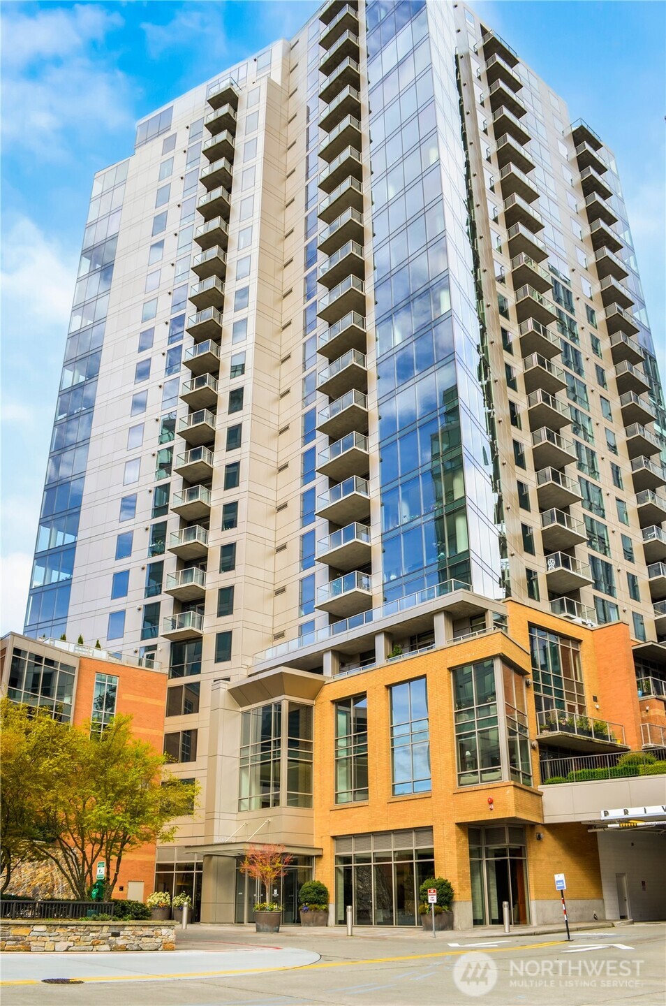 10610 NE 9th Place #1000, Bellevue, WA 98004