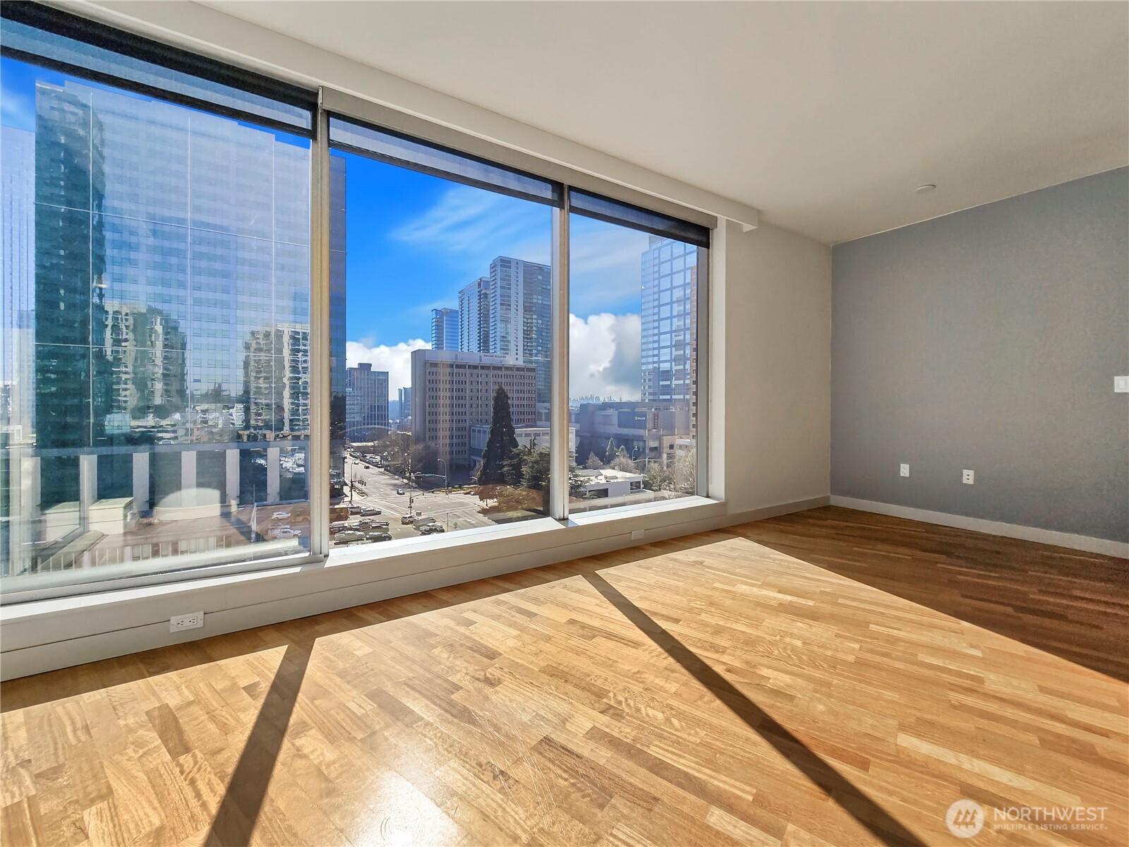10610 NE 9th Place #1000, Bellevue, WA 98004