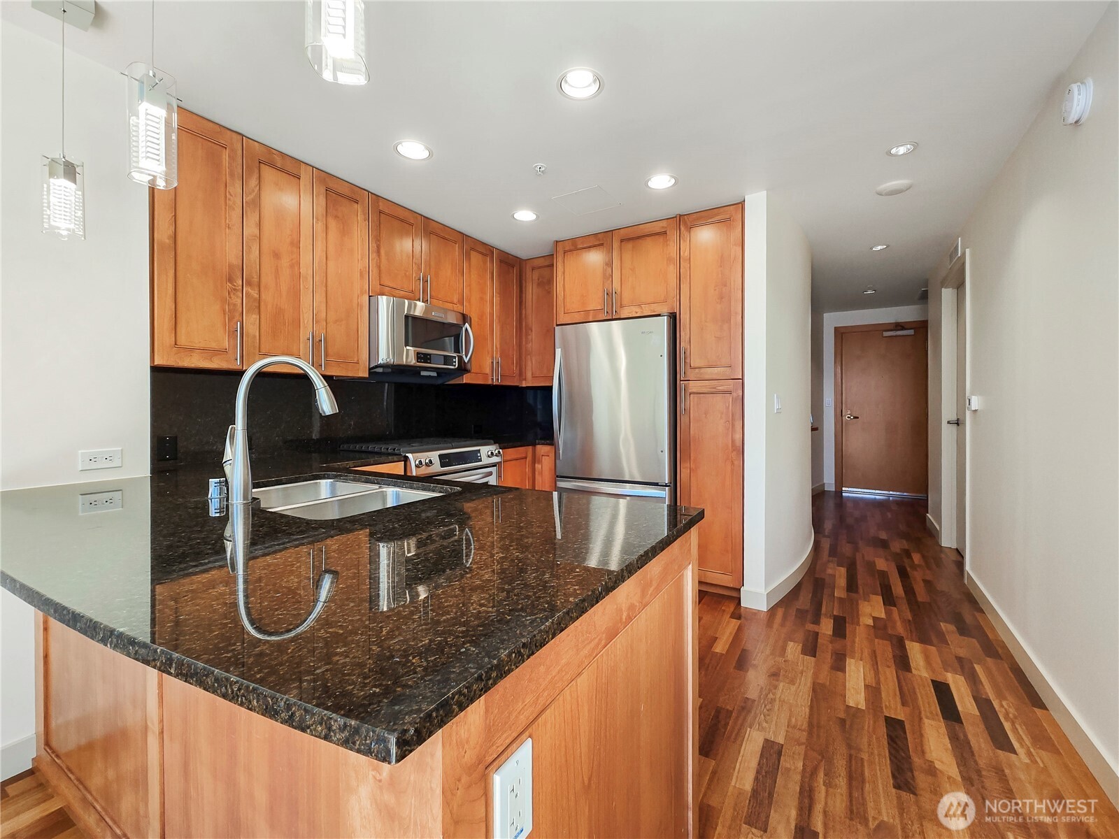 10610 NE 9th Place #1000, Bellevue, WA 98004