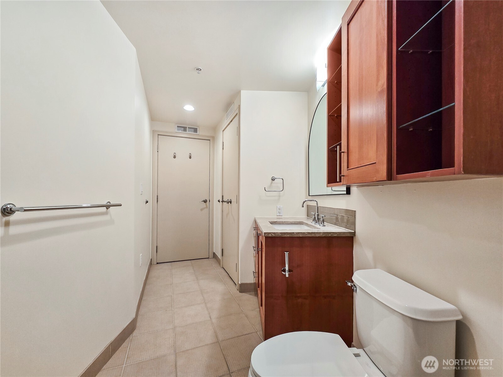 10610 NE 9th Place #1000, Bellevue, WA 98004