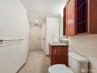 10610 NE 9th Place #1000, Bellevue, WA 98004 - Photo 10