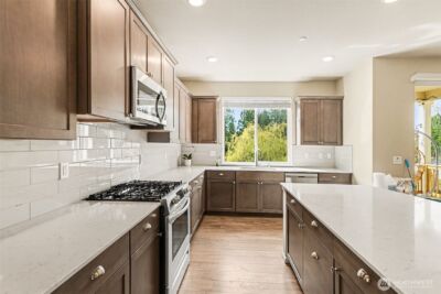 7913 39th Place NE, Marysville, WA 98270 - Photo 9
