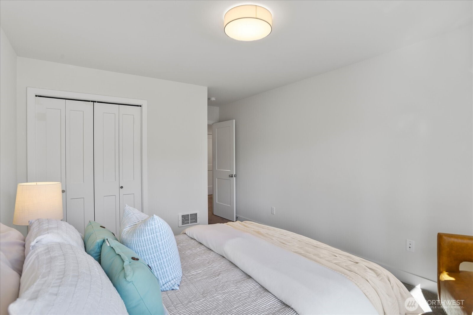 121 171st Place SW #B, Bothell, WA 98012