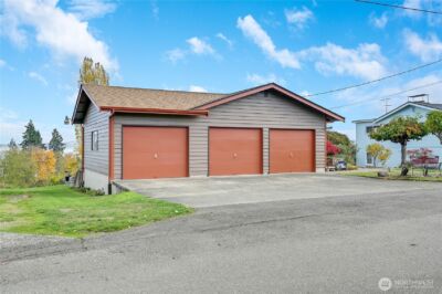 2601 2nd Avenue E, Port Orchard, WA 98366 - Photo 2