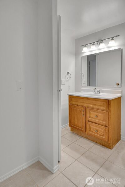 18425 NE 95th St #113, Redmond, WA 98052 - Photo 20