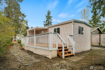 18425 NE 95th St #113, Redmond, WA 98052 - Photo 24