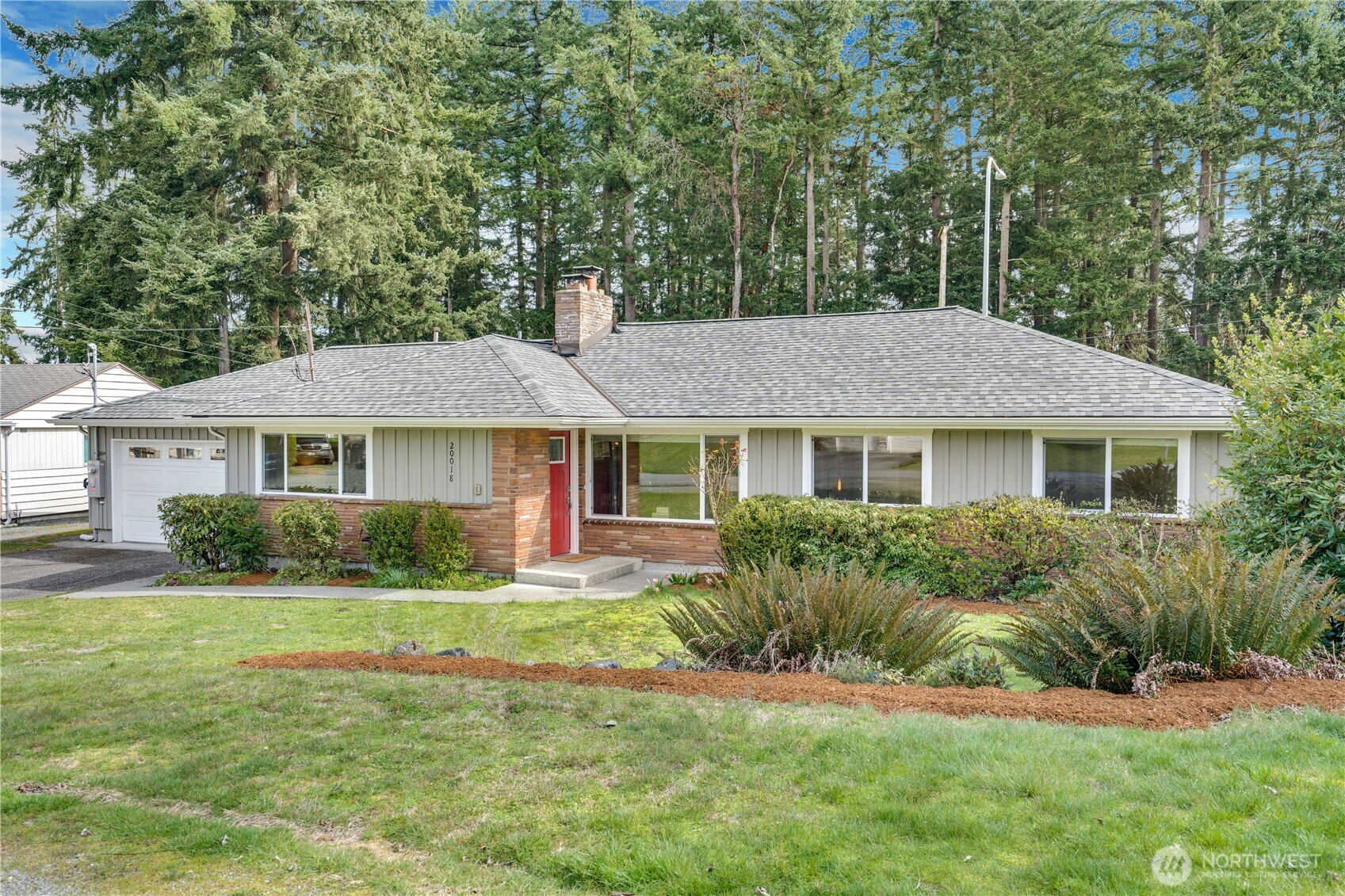 20018 Meridian Place N, Shoreline, WA 98133