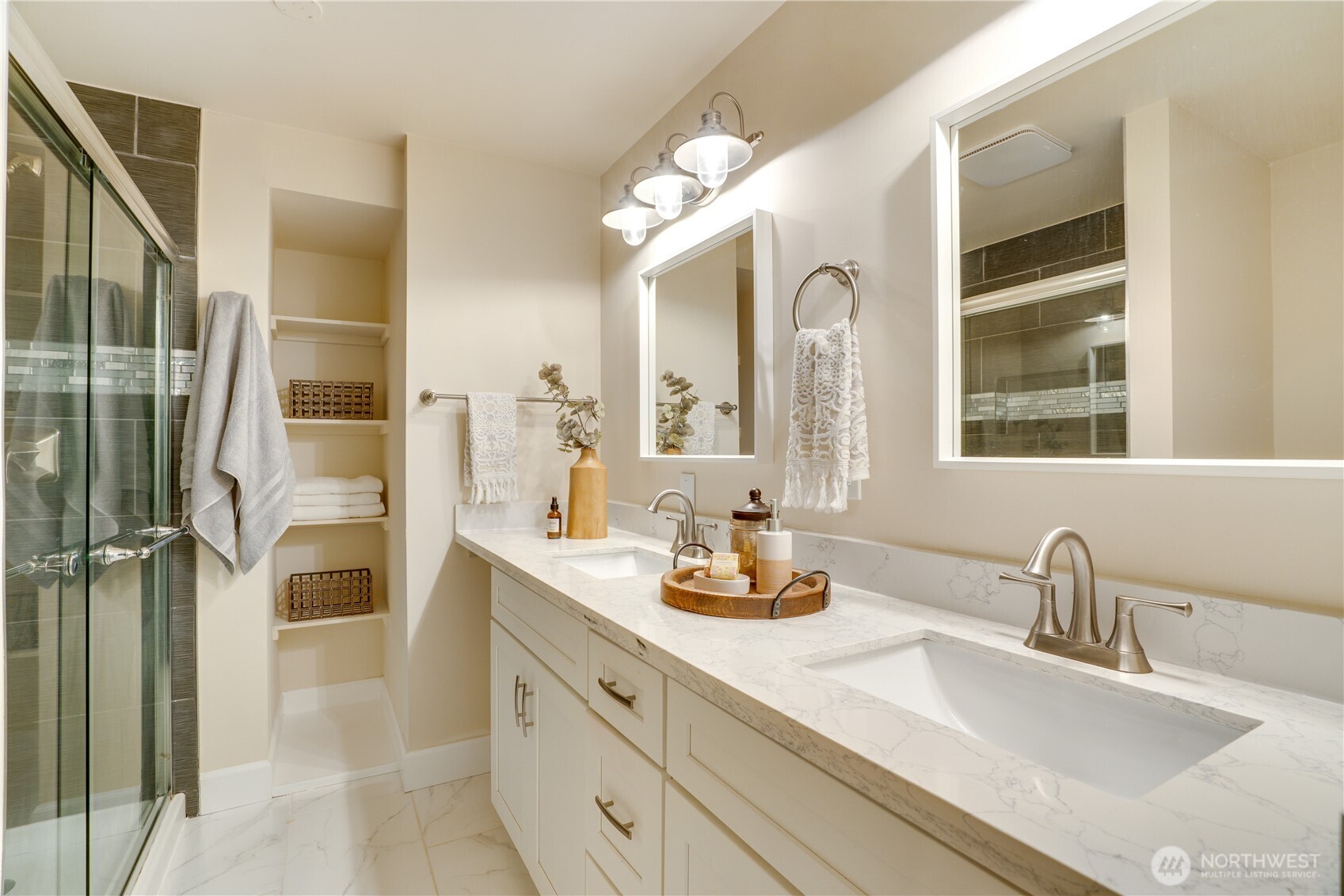 20018 Meridian Place N, Shoreline, WA 98133