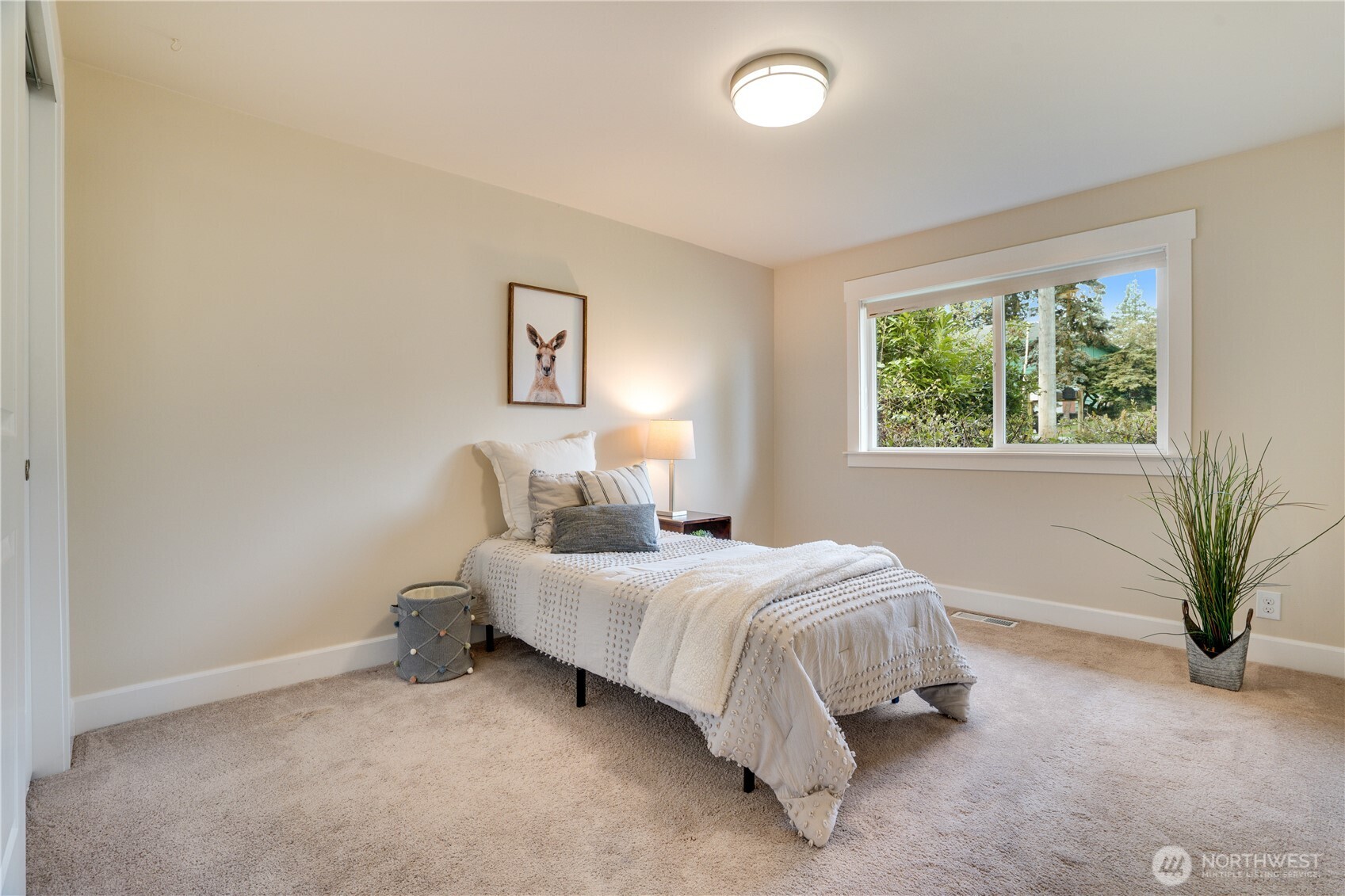 20018 Meridian Place N, Shoreline, WA 98133