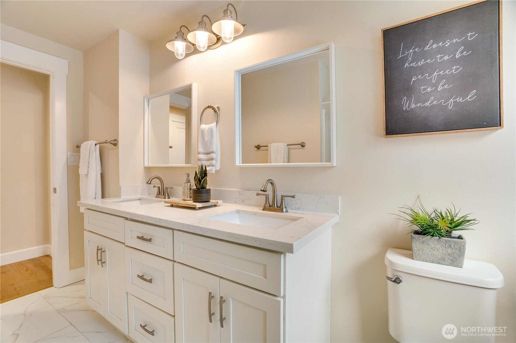 20018 Meridian Place N, Shoreline, WA 98133