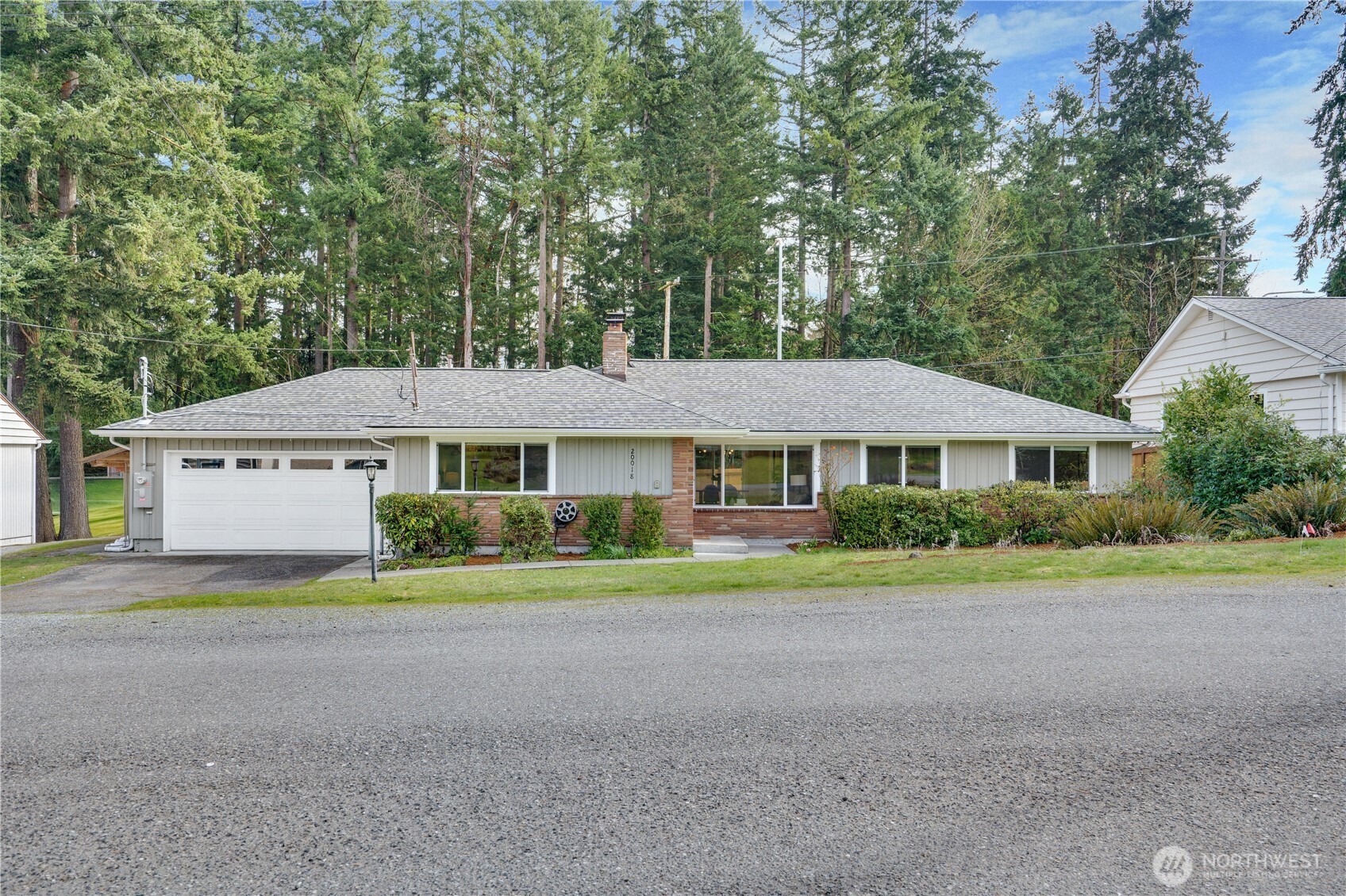 20018 Meridian Place N, Shoreline, WA 98133