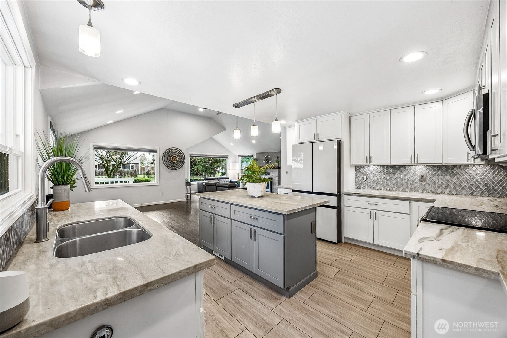 9036 Dalwood Road SW, Lakewood, WA 98499-1914