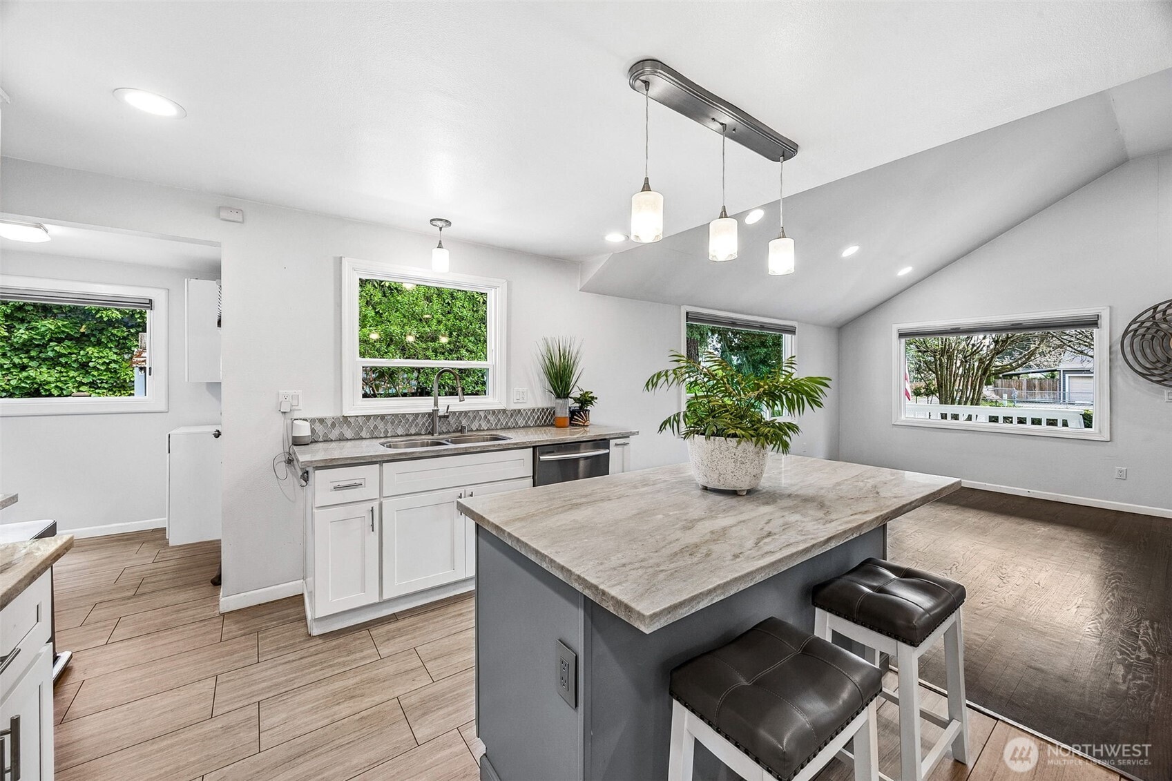 9036 Dalwood Road SW, Lakewood, WA 98499-1914