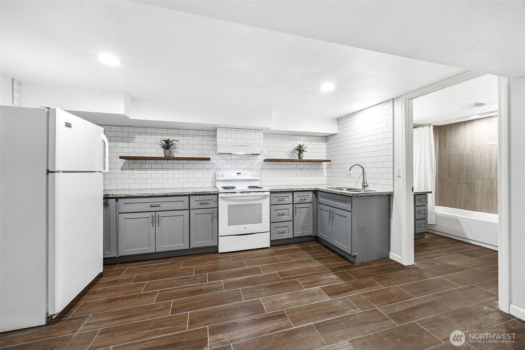 9036 Dalwood Road SW, Lakewood, WA 98499-1914