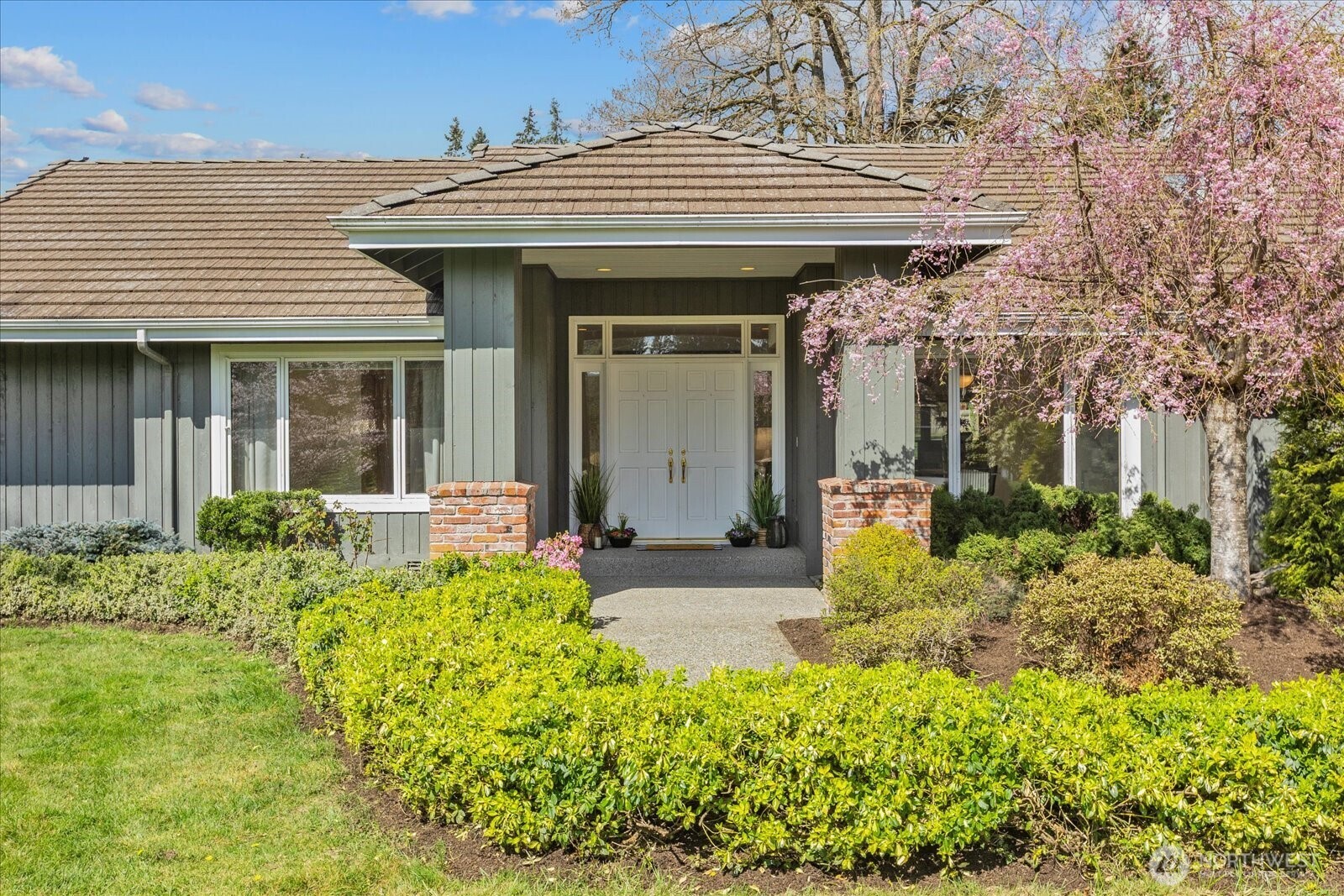 20528 NE Union Hill Road , Redmond, WA 98053-7549