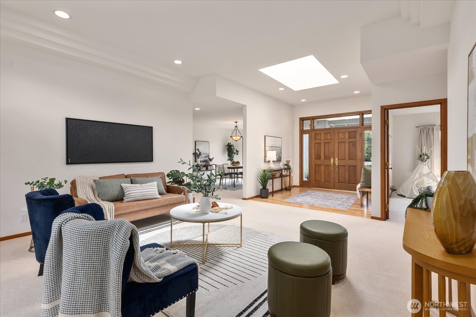 20528 NE Union Hill Road , Redmond, WA 98053-7549