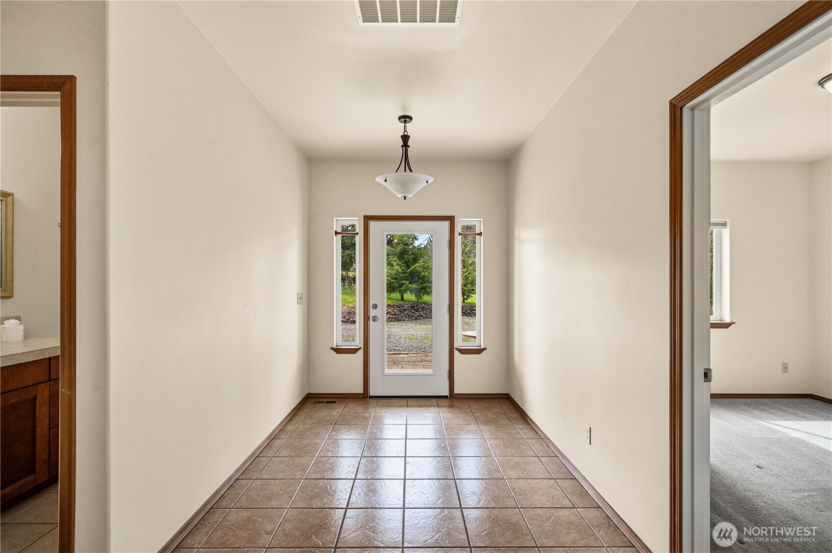 10404 210th Lane SW, Rochester, WA 98579-1501