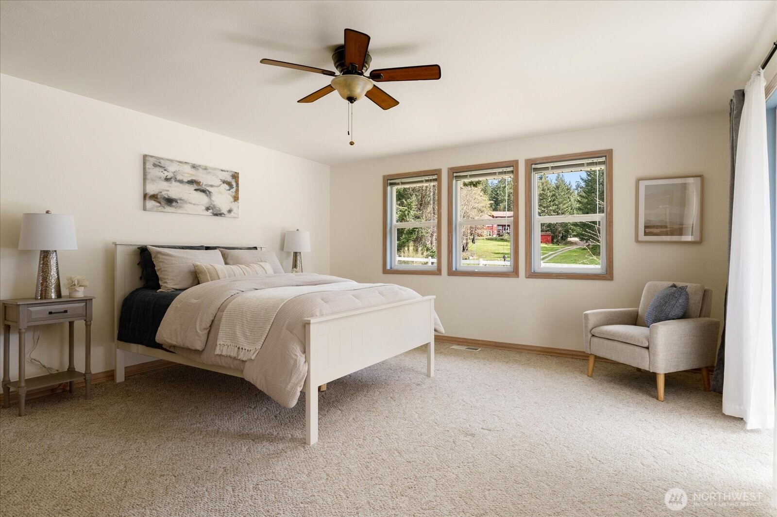 5295 Bounty Loop , Freeland, WA 98249