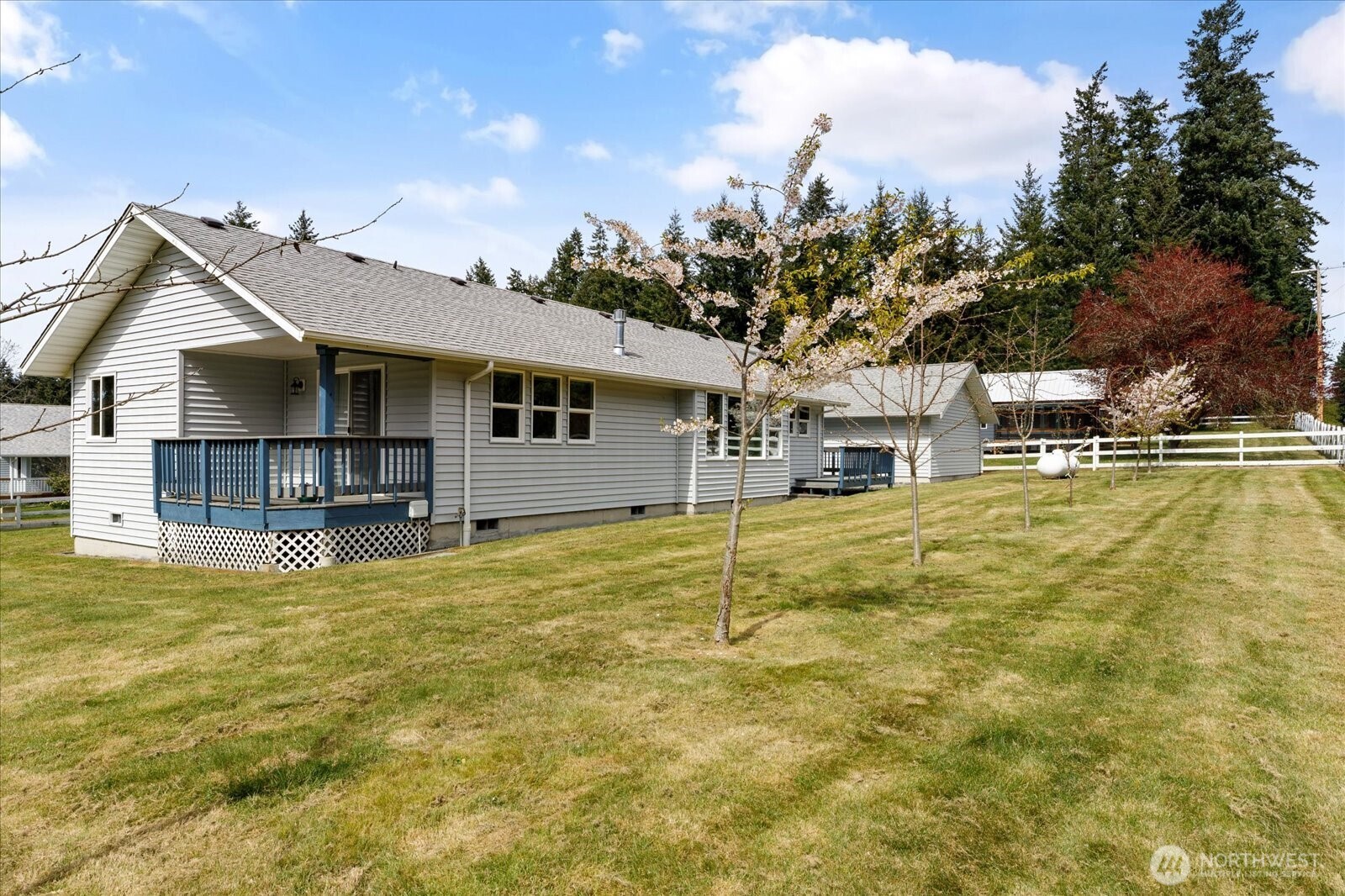 5295 Bounty Loop , Freeland, WA 98249
