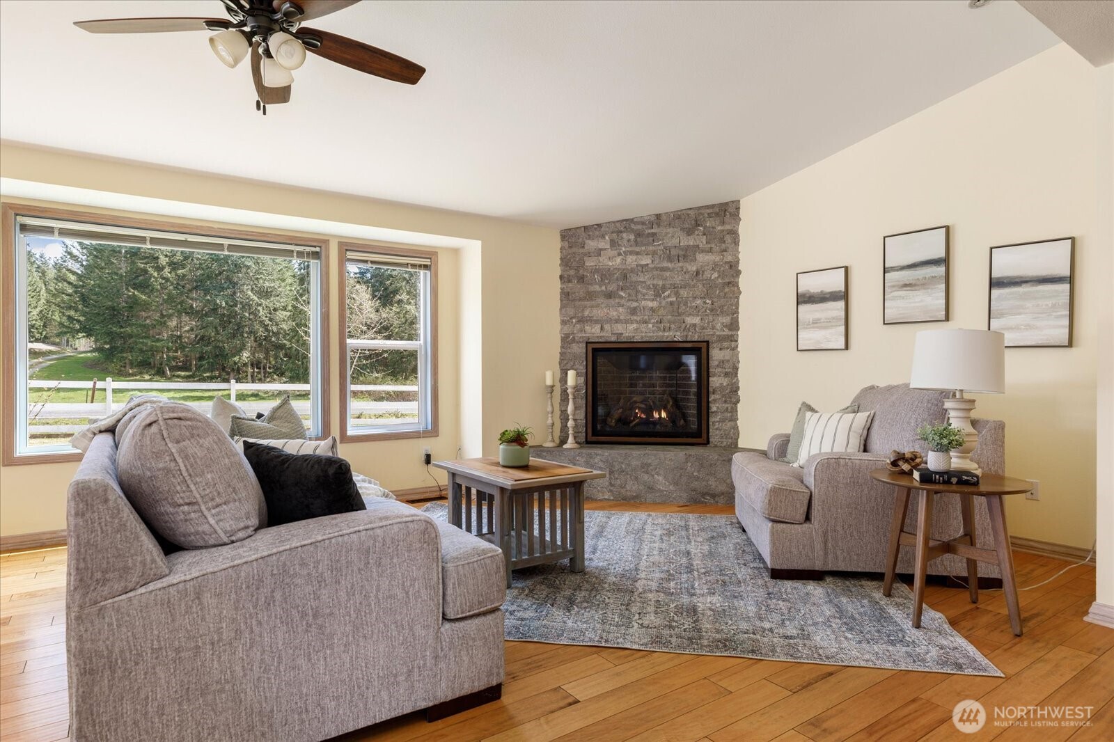 5295 Bounty Loop , Freeland, WA 98249