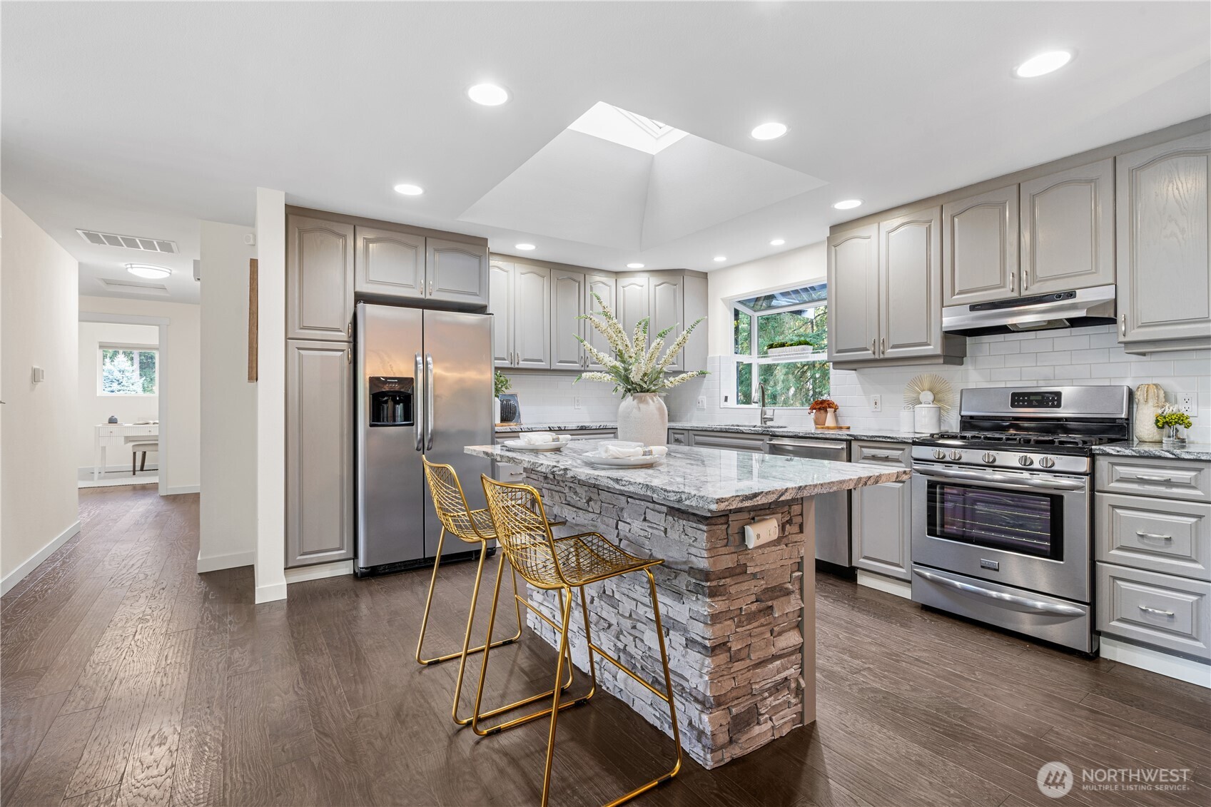 13550 127th Ave NE, Kirkland, WA 98034