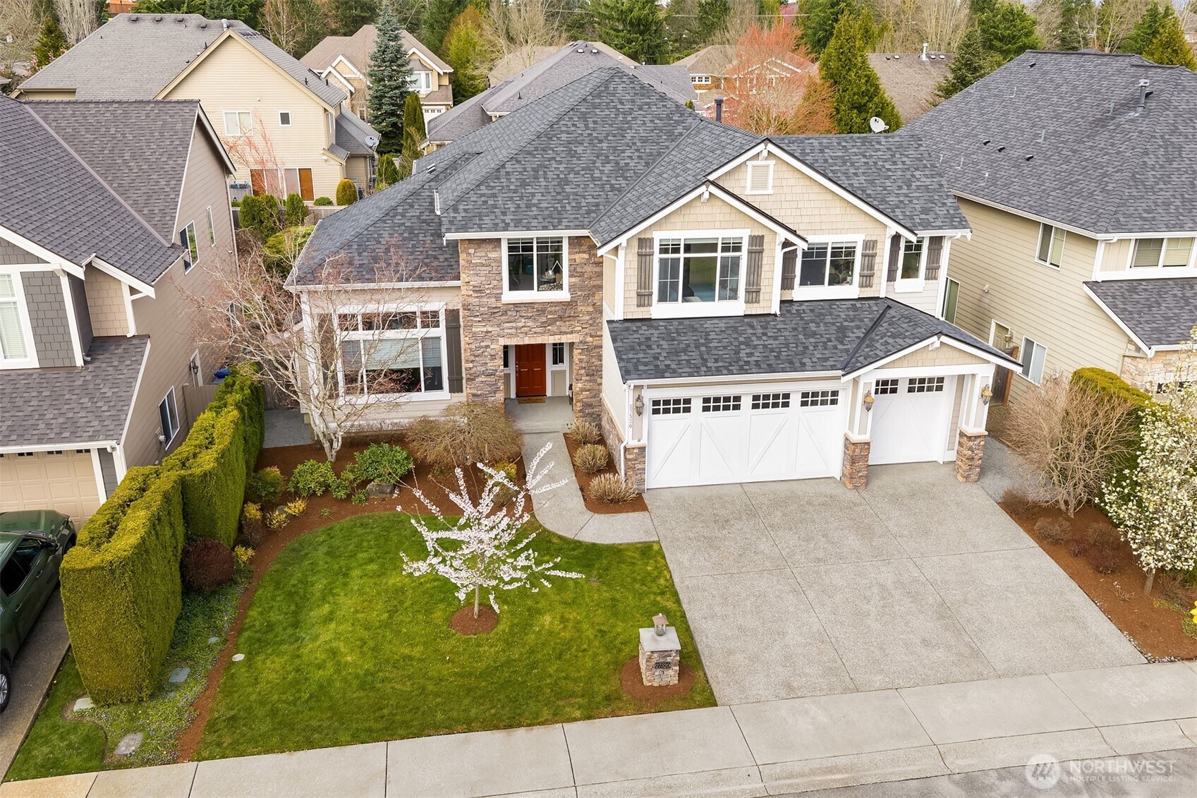 27520 SE 28th Court , Sammamish, WA 98075
