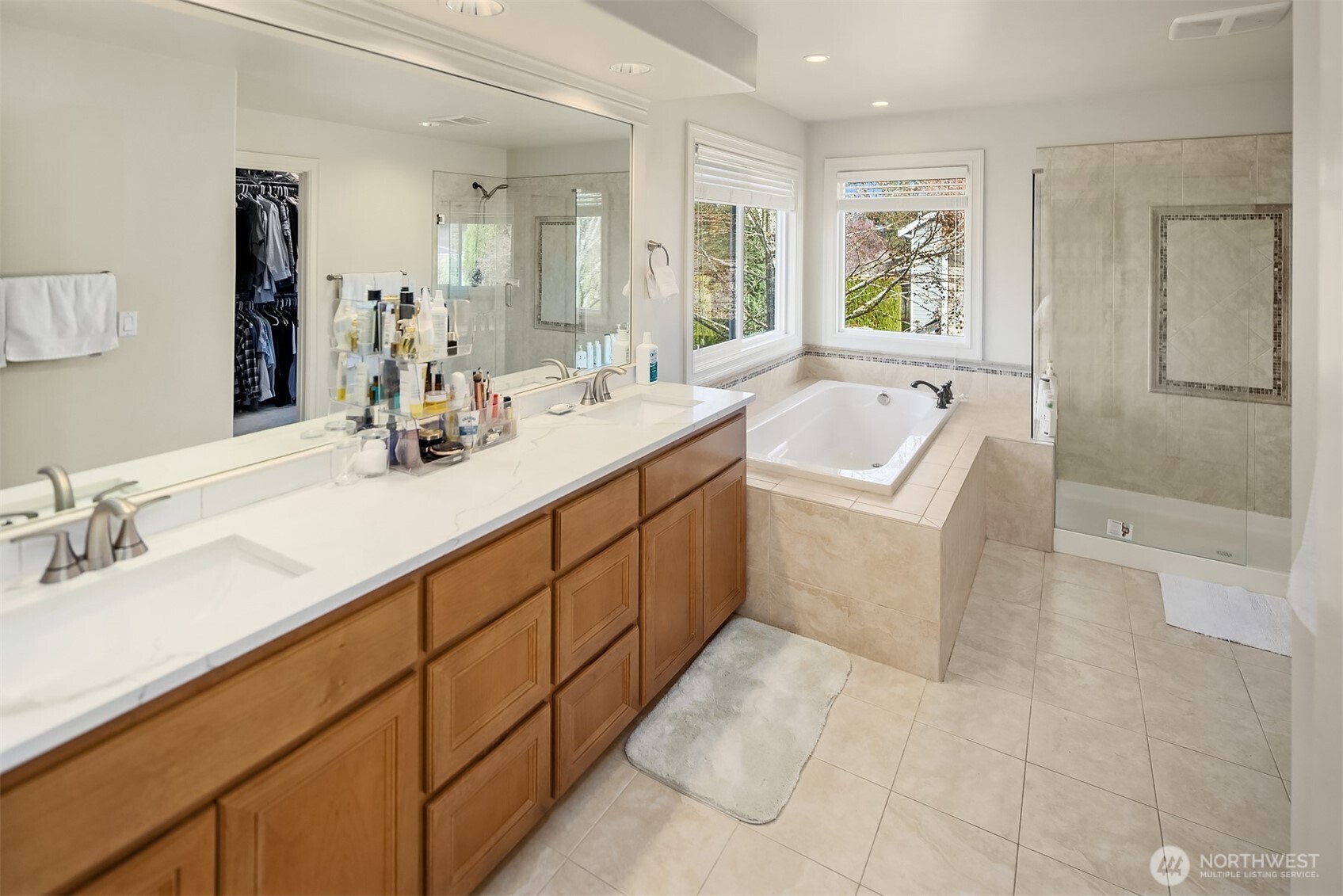 27520 SE 28th Court , Sammamish, WA 98075