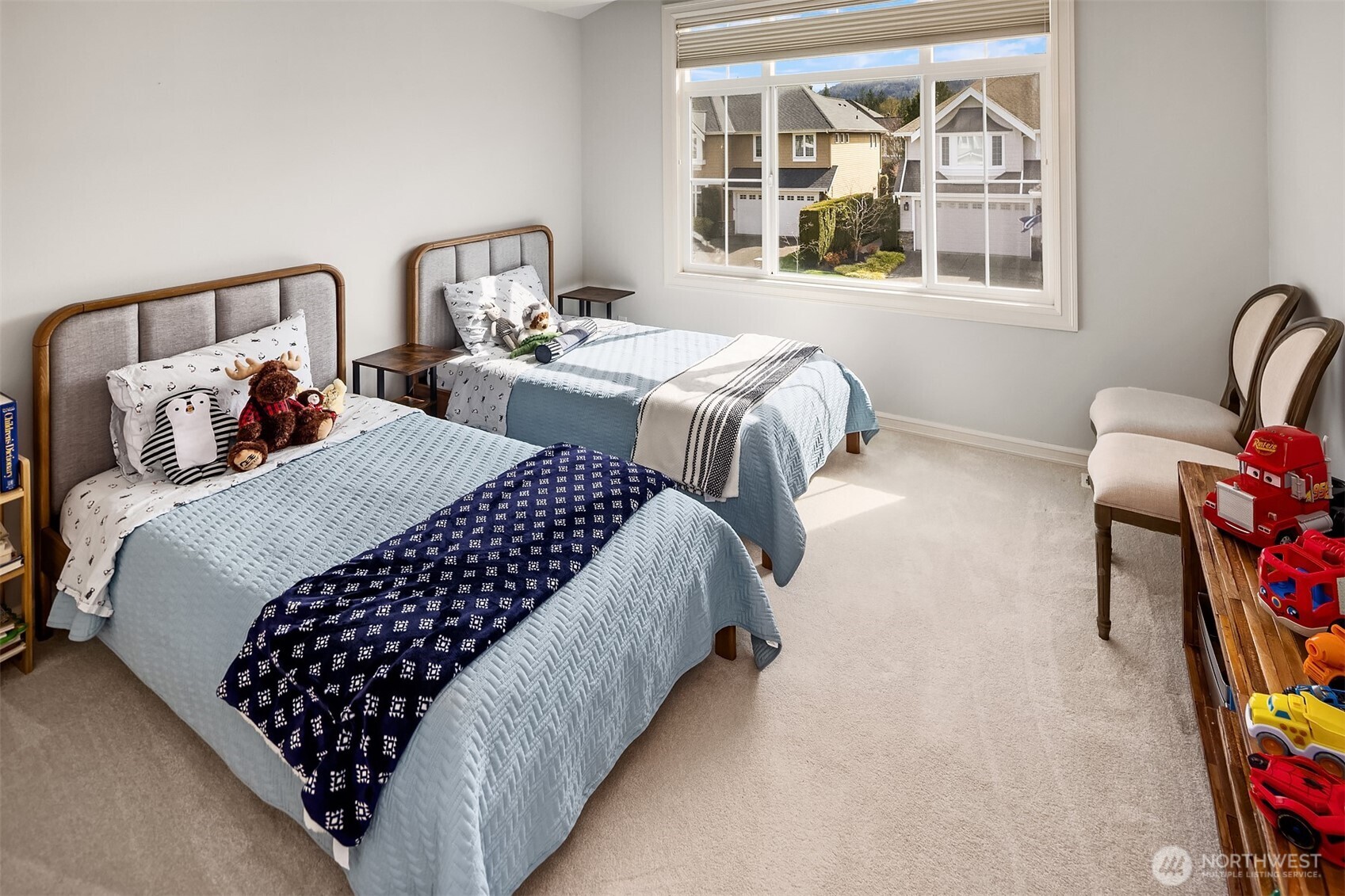 27520 SE 28th Court , Sammamish, WA 98075