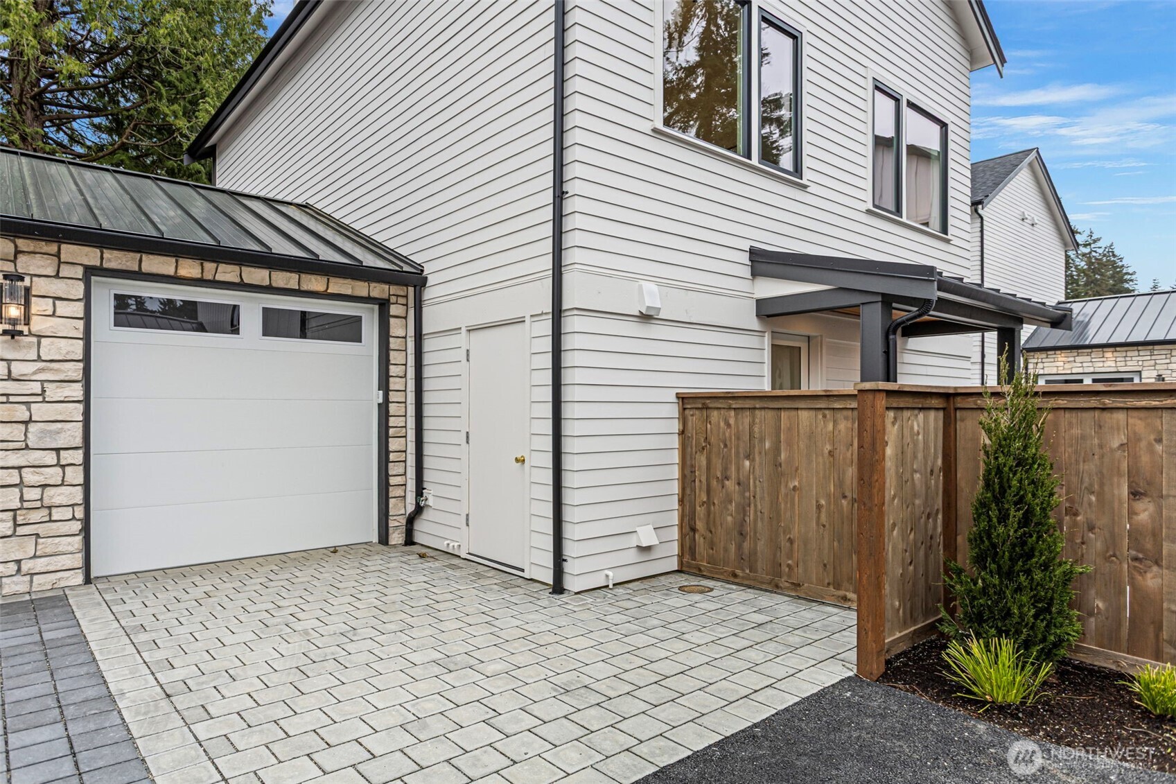 9315 132nd Avenue NE, Kirkland, WA 98033
