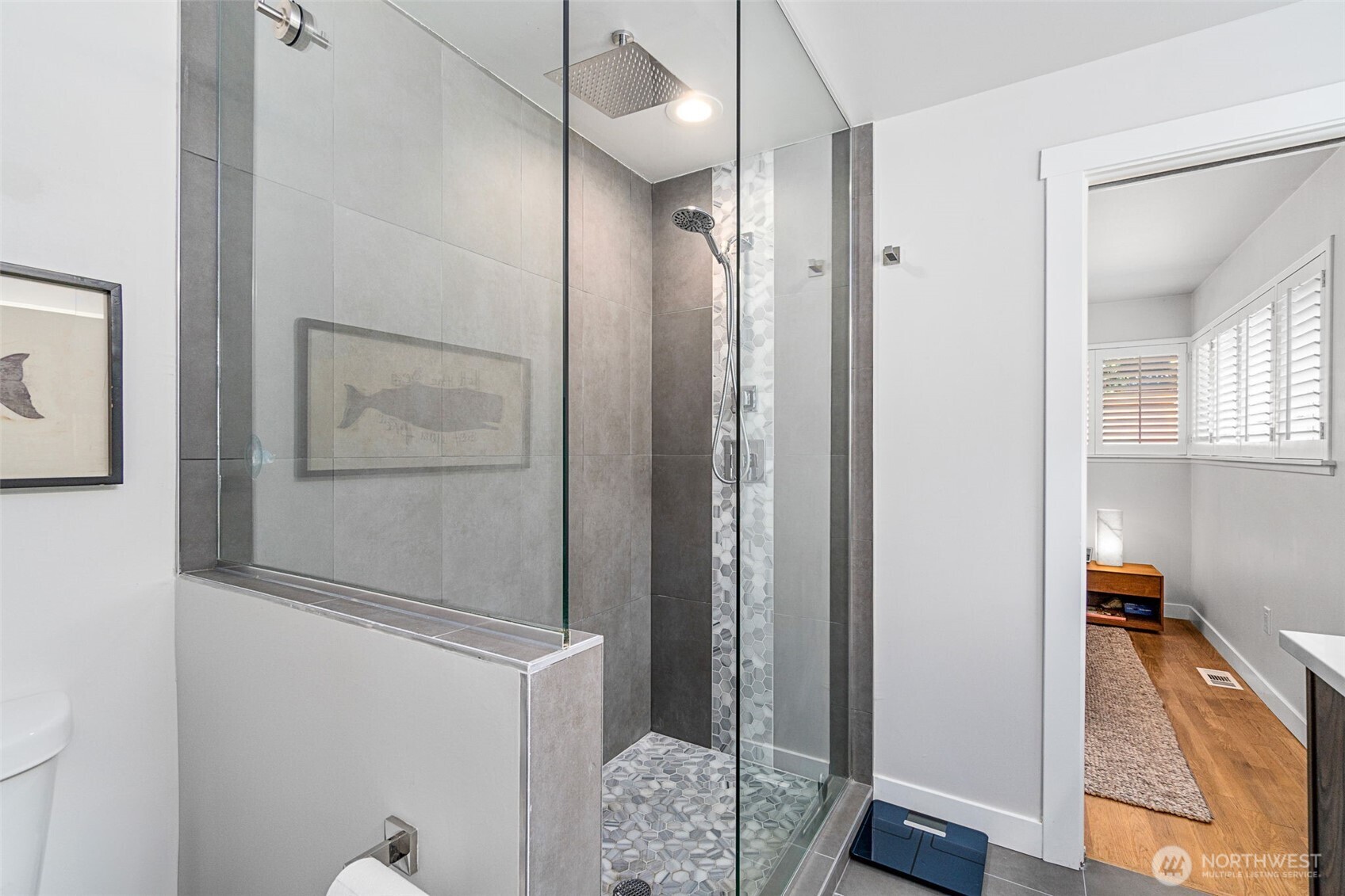 8659 Fauntlee Crest SW, Seattle, WA 98136